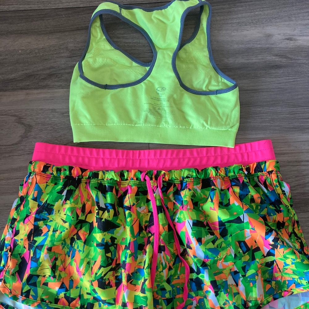 Champion sports bra S, City Street shorts, L